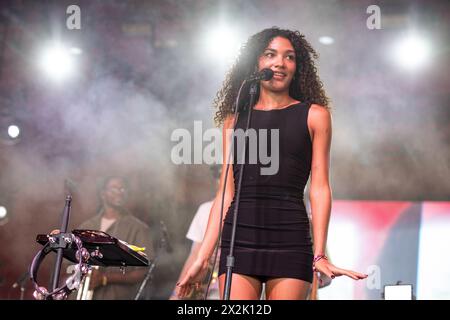 Indio, USA. April 2024. Sänger Olivia Dean während des Coachella Music Festivals im Empire Polo Club am 21. April 2023 in Indio, Kalifornien (Foto: Daniel DeSlover/SIPA USA) Credit: SIPA USA/Alamy Live News Stockfoto