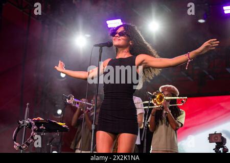 Indio, USA. April 2024. Sänger Olivia Dean während des Coachella Music Festivals im Empire Polo Club am 21. April 2023 in Indio, Kalifornien (Foto: Daniel DeSlover/SIPA USA) Credit: SIPA USA/Alamy Live News Stockfoto