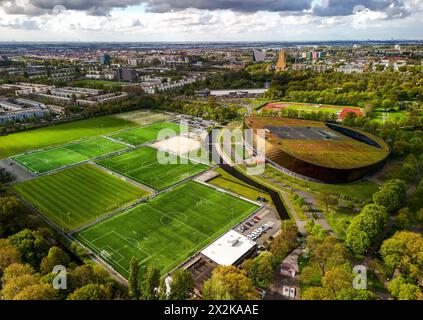 DEN HAAG - der Sportcampus im Zuiderpark der Haag, mit mehreren Sportplätzen daneben. Foto: ANP / Hollandse Hoogte / John van der Tol niederlande Out - belgien Out Stockfoto