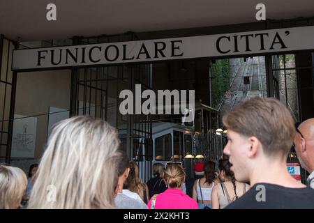 Unterstation der Funicolare di Bergamo (Bergamo-Seilbahn), die Citta Bassa (Unterstadt) und Citta Alta (Oberstadt) im historischen Zentrum von Berga verbindet Stockfoto