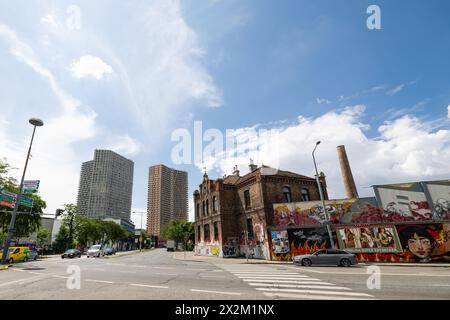 Die Arena in Wien ist ein Veranstaltungsort in der Wiener Landstraße, der sich als alternatives Kulturzentrum vor allem für Jugendkultur, Konzerte verschiedener Genres und andere musikalische Veranstaltungen versteht. Im Sommer auch Open-Air-Kino. Aufgenommen in Wien, Österreich am 4. Juli 2023. - 20230704 PD6041 Credit: APA-PictureDesk/Alamy Live News Stockfoto