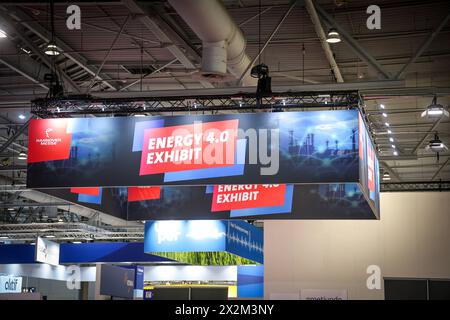 Hannover Messe Industrie 2024 DEU, Deutschland, Niedersachsen, Hannover, 22.04.2024: Energie 4,0 Ausstellung *** Hannover Messe Industrie 2024 DEU, Deutschland, Niedersachsen, Hannover, 22 04 2024 Energie 4 0 Ausstellung Stockfoto