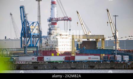 Der Umschlaghafen in Rostock. Rostock *** der Umschlagshafen Rostock Urheberrecht: FrankxHormannx/xnordlicht Stockfoto