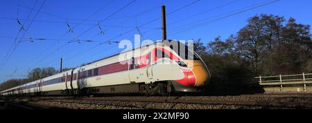 LNER Azuma Train, Class 801, East Coast Main Line Railway, Peterborough; Cambridgeshire; England, Großbritannien Stockfoto