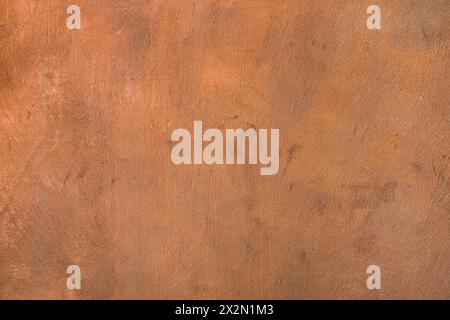 Kupferfarbene lackierte Oberfläche mit Metallic-Emaille und sichtbaren Pinselstrichen Stockfoto