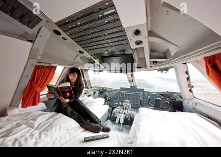 JUMBO-HOTEL IN EINER STILLGELEGTEN BOEING 747 IN STOCKHOLM Stockfoto