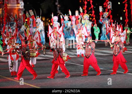 MOSKAU - AUGUST 31: Kulturgruppe Chi-Ho aus Shaanxi beim Military Music Festival Spasskaya Tower am 31. August 2011 in Moskau. Stockfoto