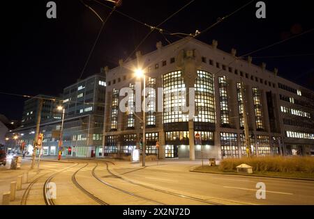 WIEN-Februar 21: Universitätsbibliothek - Zentralbibliothek der Technischen Universität Wien am 21. Februar 2012 in Wien, Österreich. Der Zentrale Bibliothekar Stockfoto