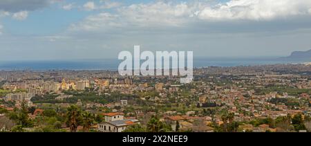 Blick von Monreale über Palermo in Sizilien Stockfoto