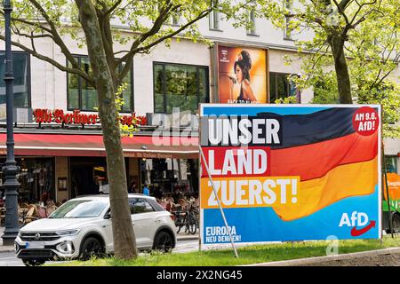 2024-04-23,Berlin,Europawahl,vom 6. bis 9. Juni 2024 wählen Sie die Bürgerinnen und Bürger der Europäischen Union EU zum zehnten Mal das Europäische Parlament. In Deutschland wird am Sonntag, 9. Juni 2024 gewählt.ein Plakat der Partei AfD am Kurfürstendamm *** 2024 04 23,Berlin,Europawahlen,vom 6. Bis 9. Juni 2024 wählen die Bürger der Europäischen Union zum zehnten Mal das Europäische Parlament in Deutschland, Wahlen finden am Sonntag, 9. Juni, statt. 2024 Ein Poster der AfD auf dem Kurfürstendamm Stockfoto