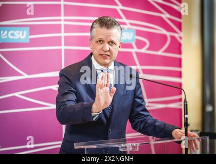 Presseerklärung mit Thorsten frei, erster Parlamentarischer Geschaeftsführer der CDU/CSU-Bundestagsfraktion, Berlin, 23.04.2024. Berlin Deutschland *** Pressemitteilung mit Thorsten frei, erster Parlamentarischer Geschäftsführer der CDU CSU-Fraktion, in Berlin, 23 04 2024 Berlin Deutschland Copyright: xx Stockfoto