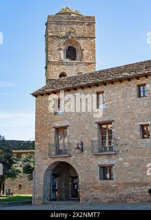 Stiftskirche Santa Maria d'Aínsa, erbaut zwischen dem 11. Und 12. Jahrhundert Stockfoto