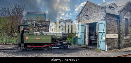 Das Bild zeigt die Dampfeisenbahn Maitland, die zwischen Douglas und dem Küstenort Port Erin an der Südwestspitze der Isle of man verkehrt Stockfoto