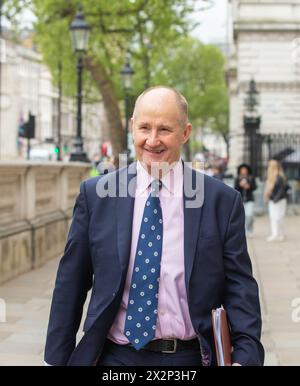 London, 23. April 2024 Kevin Hollinrake Abgeordneter vor dem Kabinettsbüro gesehen Whitehall Credit: Richard Lincoln/Alamy Live News Stockfoto