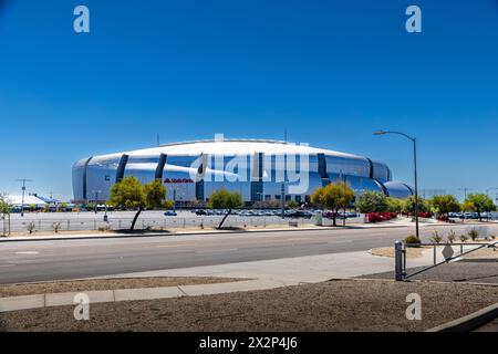 Glendale, Arizona - 6. April 2024: Das State Farm Stadium ist ein Mehrzweckstadion in Glendale, Arizona, westlich von Phoenix. Es ist die Heimat der Arizona Cardinals Stockfoto