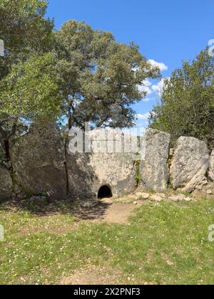 Grabmal der Riesen von Pascaredda in Calangianus im Norden Sardiniens Stockfoto