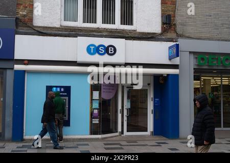 Slough, Berkshire, Großbritannien. April 2024. Eine TSB-Filiale in Slough, Berkshire. Kredit: Maureen McLean/Alamy Stockfoto