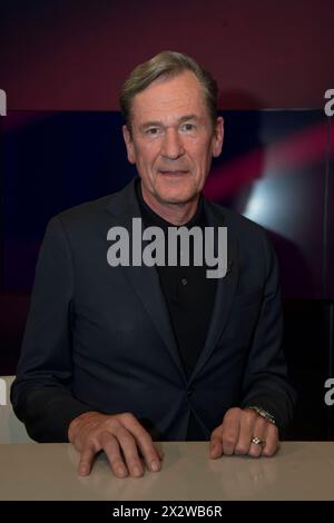 Mathias Doepfner: Vorstandsvorsitzender der Axel Springer SE, Maischberger, TV - Sendung, Politik, Moderation, Sandra Maischberger, 23.04.2024 *** Mathias Doepfner Vorstandsvorsitzender der Axel Springer SE, Maischberger, TV-Programm, Politik, Moderation, Sandra Maischberger, 23 04 2024 Copyright: HMBxMedia/ManfredxBehrens Stockfoto