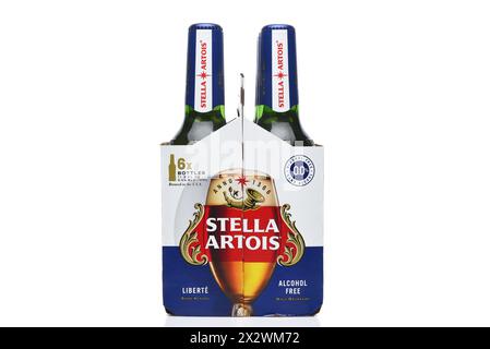 IRVINE, KALIFORNIEN - 23. April 2024: Endansicht eines 6er-Pack Stella Artois Liberte, ein alkoholfreies Bier. Stockfoto