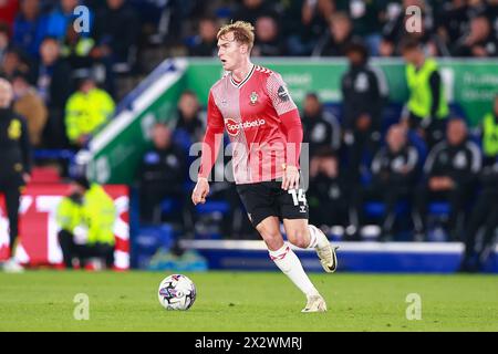 Leicester, Großbritannien. April 2024. James Bree aus Southampton während des SKY Bet EFL Championship Matches von Leicester City FC gegen Southampton FC im King Power Stadium, Leicester, England, Großbritannien am 23. April 2024 Credit: Every Second Media/Alamy Live News Stockfoto