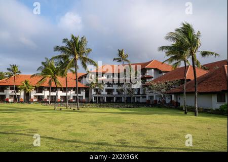 25.07.2023, Nusa Dua, Bali, Indonesien - Außenansicht des Grand Hyatt Bali Hotelkomplexes am Strand von Nusa Dua an der Südspitze der Insel Stockfoto