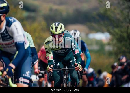 Lüttich, Belgien. April 2024. Foto: Zac Williams/SWpix.com - 21/04/2024 - Radfahren - 2024 Lüttich-Bastogne-Lüttich - Jai Hindley, Bora Hansgrohe. Quelle: SWpix/Alamy Live News Stockfoto