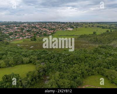 Kleiner Sumpf im Fluss Ribeirao Sao Joao in Itaja Goias Stockfoto