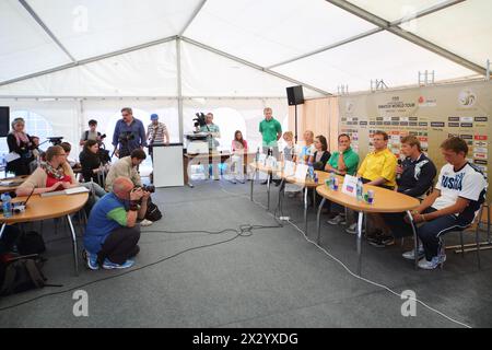 MOSKAU - 6. JUNI: Pressekonferenz mit russischen Wettbewerbsteilnehmern vor dem Turnier Grand Slam des Beachvolleyball 2012, am 6. Juni 2012 in M Stockfoto