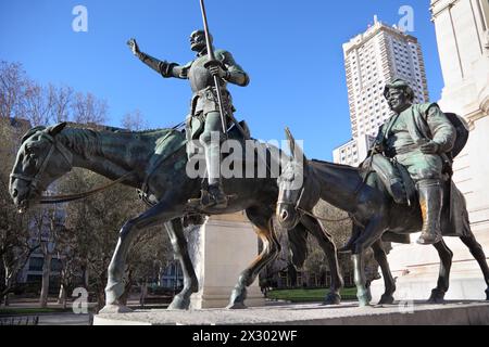 Denkmal für Don Quijote und Sancho Panza am Tag in Madrid, Spanien. Stockfoto