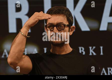 Mumbai, Indien. April 2024. Der Bollywood-Schauspieler Aamir Khan nimmt am 22. April 2024 an einer Musikpräsentation in Mumbai, Indien, Teil. (Foto: Indranil Aditya/NurPhoto)0 Credit: NurPhoto SRL/Alamy Live News Stockfoto