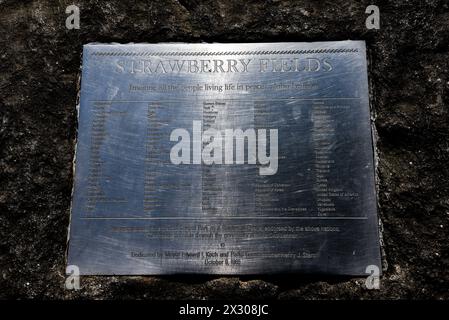 Die Gedenktafel für Strawberry Fields im Central Park - Manhattan, New York City Stockfoto