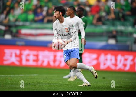 Der Beijing Guoan Football Club besiegte den Qingdao West Coast Football Club mit 4-1 in der siebten Runde der Chinesischen Super League (CSL) 2024 in Peking. Stockfoto