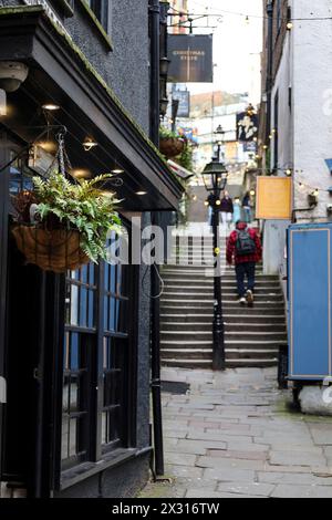 Bristol, England- 30. März 2024: Weihnachtstreppe in der Altstadt von Bristol Stockfoto