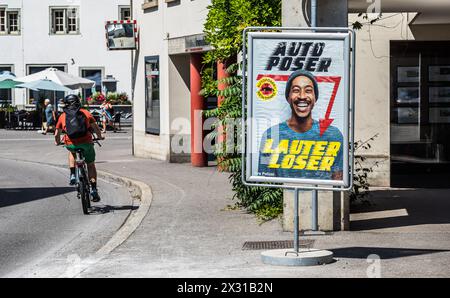 Die Schafffhauser Polizei macht eine Kampagne gegen den sogenannten Autoposer, weil diese mit ihren lauten Fahrzeugen zu viel Lärm produzieren. (Schaffhaus Stockfoto