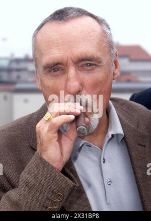 Hopper, Dennis, 17.5.1936 - 29.5,2010, amerikanischer Schauspieler und Regisseur, mit Zigarre, München, ADDITIONAL-RIGHTS-CLEARANCE-INFO-NOT-AVAILABLE Stockfoto
