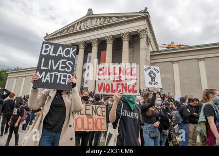 Demonstrationen, Deutschland, stiller Protest / Nein zum Rassismus, Demonstration auf dem Königsplatz, ADDITIONAL-RIGHTS-CLEARANCE-INFO-NOT-AVAILABLE Stockfoto