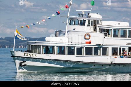 Die MS Säntis der Schweizerischen Bodensee Schifffahrt fährt in den Hafen von Romanshorn im Kanton Thurgau ein. (Romanshorn, Schweiz, 21.08.2023) Stockfoto