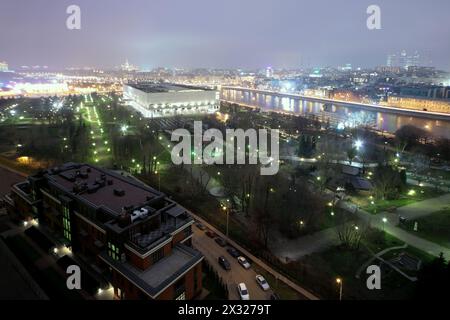 MOSKAU - 21. November: Blick auf den Kunstpark Muzeon bei Nacht, am 21. November 2012 in Moskau, Russland. Sie ist ein wesentliches Element des kulturellen Bildes Moskaus Stockfoto