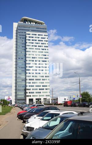 MOSKAU - 19. Juni 2014: Modernes Hochhaus-Business-Center Profiko in Moskau Stockfoto