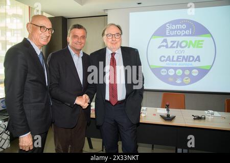 Mailand, Italien. April 2024. Ivo Tarolli e Carlo Calenda alla präsentazione della candidatura di Cuno Tarfusser per la lista "Siamo Europei" - Milano - Mercoled&#xec; 24. April 2024 (Foto Claudio Furlan/Lapresse) Präsentation der Kandidatur von Cuno Tarfusser für die Liste "Wir sind Europäer" - Mailand - Mittwoch, 24. April 2024 (Foto Claudio Furlan/Lapresse) Credit: LaPresse/Alamy Live News Stockfoto