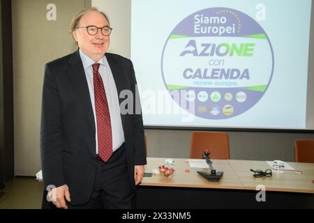 Mailand, Italien. April 2024. Cuno Tarfusser nuovo candidato della lista 'Siamo Europei' - Milano - Mercoled&#xec; 24. April 2024 (Foto Claudio Furlan/Lapresse) Präsentation der Kandidatur von Cuno Tarfusser für die Liste 'Wir sind Europäer' - Mailand - Mittwoch, 24. April 2024 (Foto Claudio Furlan/Lapresse) Credit: LaPresse/Alamy Live News Stockfoto