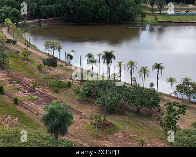 Itaja, Goias, Brasilien 04 10 2024: Luftbild des natürlichen Natursees der Stadt itaja Stockfoto