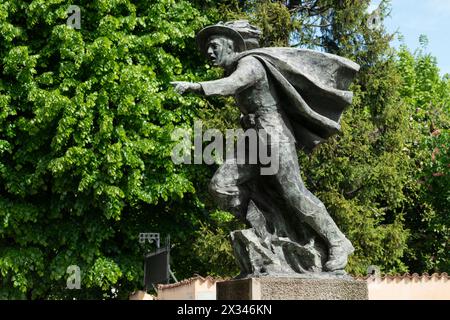 Italien, Lombardei, Treviglio, Denkmal der Bersaglieri, Korps der italienischen Armee von Stefano Locatelli aus dem Jahr 1970 Stockfoto