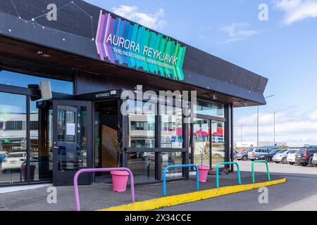 Reykjavik, Island, 14.05.22. Aurora Reykjavik - das Northern Lights Center, interaktiver Eingang zum Museumsgebäude. Stockfoto