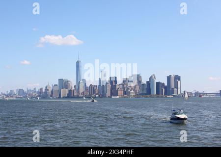 Manhattan Island in New York City, Blick von der gegenüberliegenden Bank Stockfoto