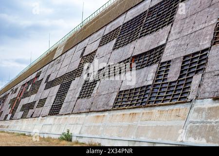 SEWASTOPOL, KRIM - SEPTEMBER 2014: Radarstation Dnepr in Sewastopol Stockfoto