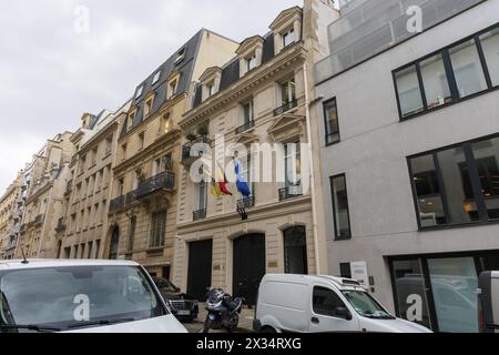 Paris, Frankreich. April 2024. Das flämische Haus stellte am Mittwoch, den 24. April 2024, eine industrielle Mission nach Frankreich in Paris vor. Eine Delegation flämischer Politiker, Beamter und führender Vertreter der Industrie besucht Frankreich, um über Innovation und Nachhaltigkeit zu diskutieren. BELGA FOTO NICOLAS MAETERLINCK Credit: Belga News Agency/Alamy Live News Stockfoto