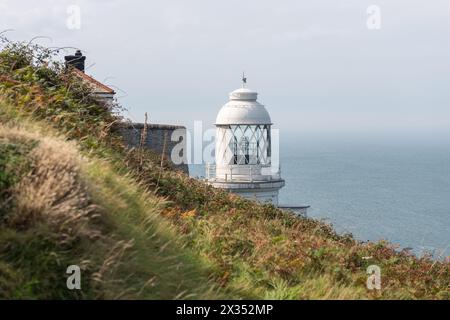 Foto des Leuchtturms von Foreland am Foreland Point an der nördlichen Devon Küste Stockfoto