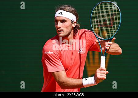 Paris, Frankreich. April 2024. Stefanos Tsitsipas während des Rolex Monte-Carlo ATP Masters 1000 Tennis am 13. April 2024 im Monte Carlo Country Club in Roquebrune Cap Martin, Frankreich bei Monaco. Quelle: Victor Joly/Alamy Live News Stockfoto