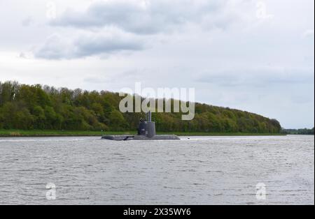 Kriegsschiff, U-Boot, U-Boot TKMS U-Boot 01 Segeln im Kieler Kanal, Kiel Kanal, Schleswig-Holstein, Deutschland Stockfoto